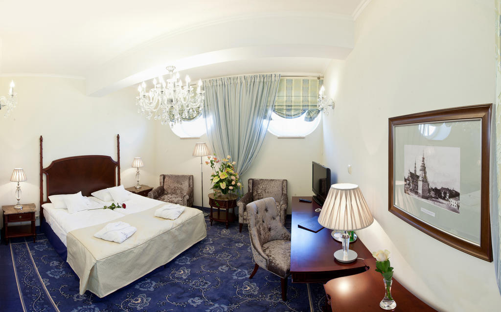 Hotel Willa Hueta Kielce Zimmer foto